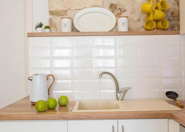 Сasa de vacaciones Polyxenis Cozy Maisonette - *