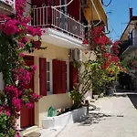 Polyxenis Cozy Maisonette - *