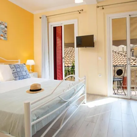 Polyxenis Cozy Maisonette - Holiday home *