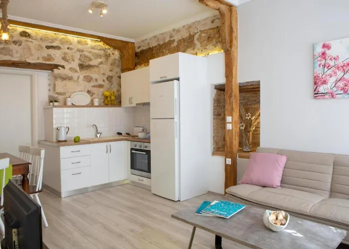 Polyxenis Cozy Maisonette - Feriehus *
